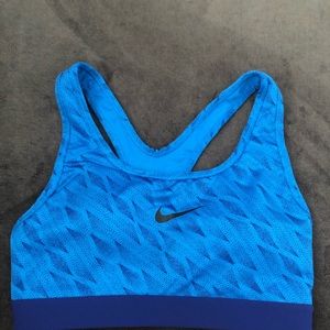 Nike sports bra xs